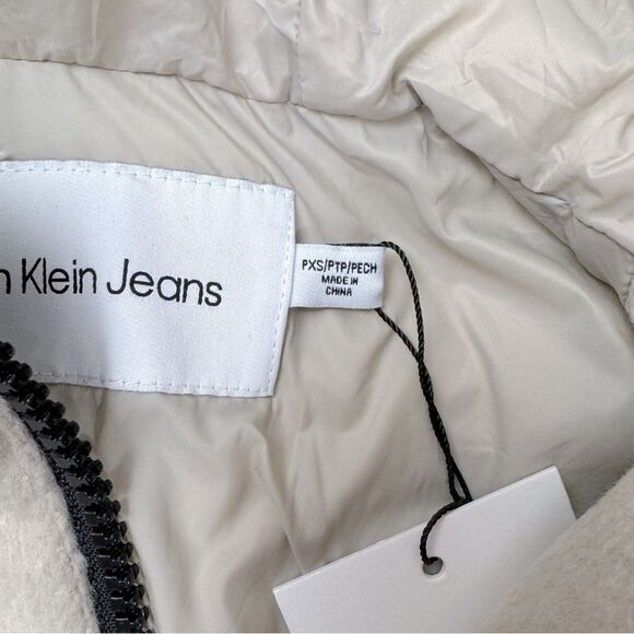 Calvin Klein Women's Petite Quilted Hooded Zip Up Long Coat XS - Picture 3 of 9